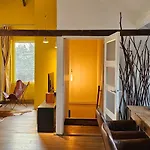 Op Niveau, Voor 1-6 Personen Geschikt Apartment *