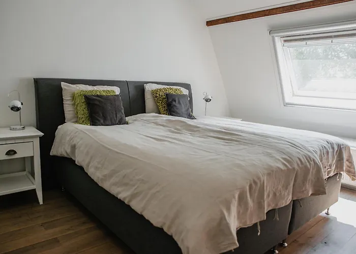 Op Niveau, Voor 1-6 Personen Geschikt Апартаменты