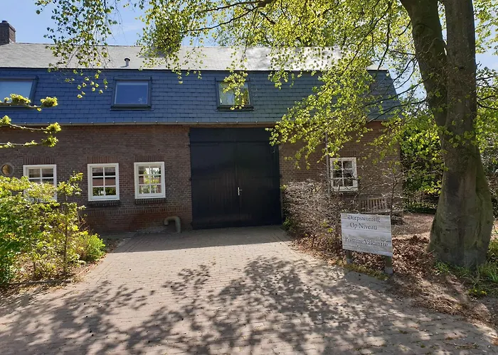 Op Niveau, Voor 1-6 Personen Geschikt Апартаменты